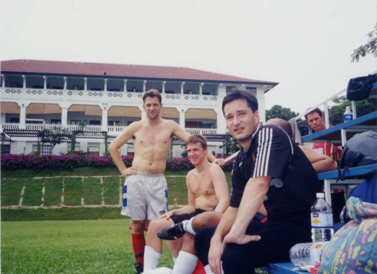 Olympique Gaulois Singapore football team in 1999